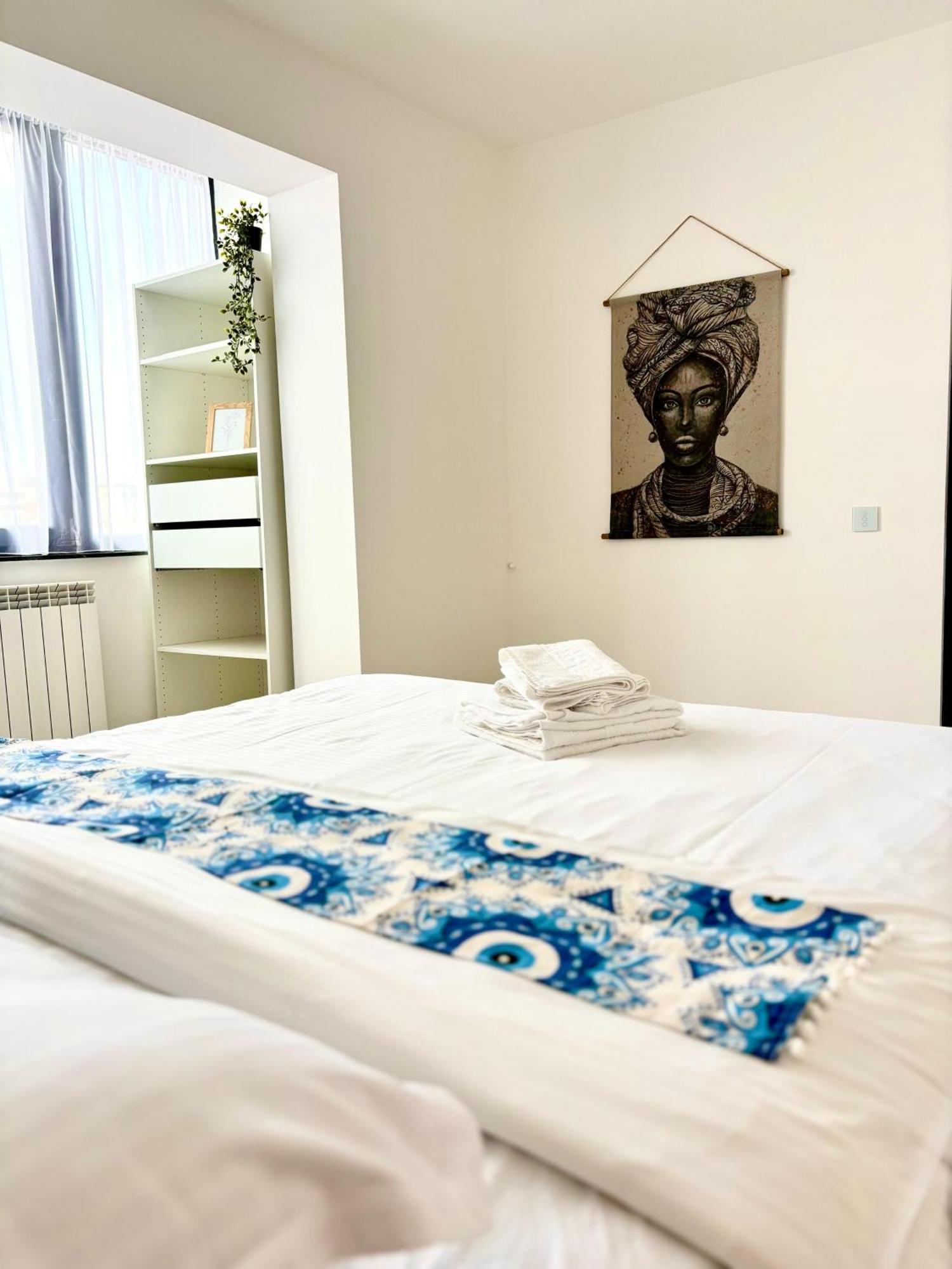 Amos Apartment-Ultracentral-Free Parking Cluj-Napoca Exteriör bild