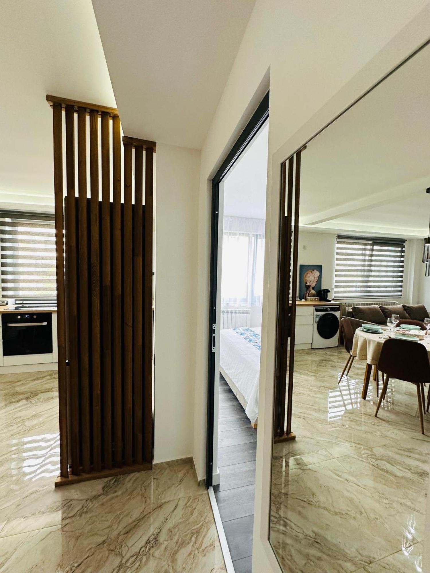 Amos Apartment-Ultracentral-Free Parking Cluj-Napoca Exteriör bild